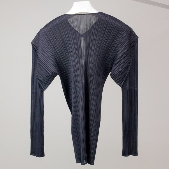 SOLD Pleats Please Issey Miyake Midnight Blue Pleated Cardigan - Picture 2 of 6